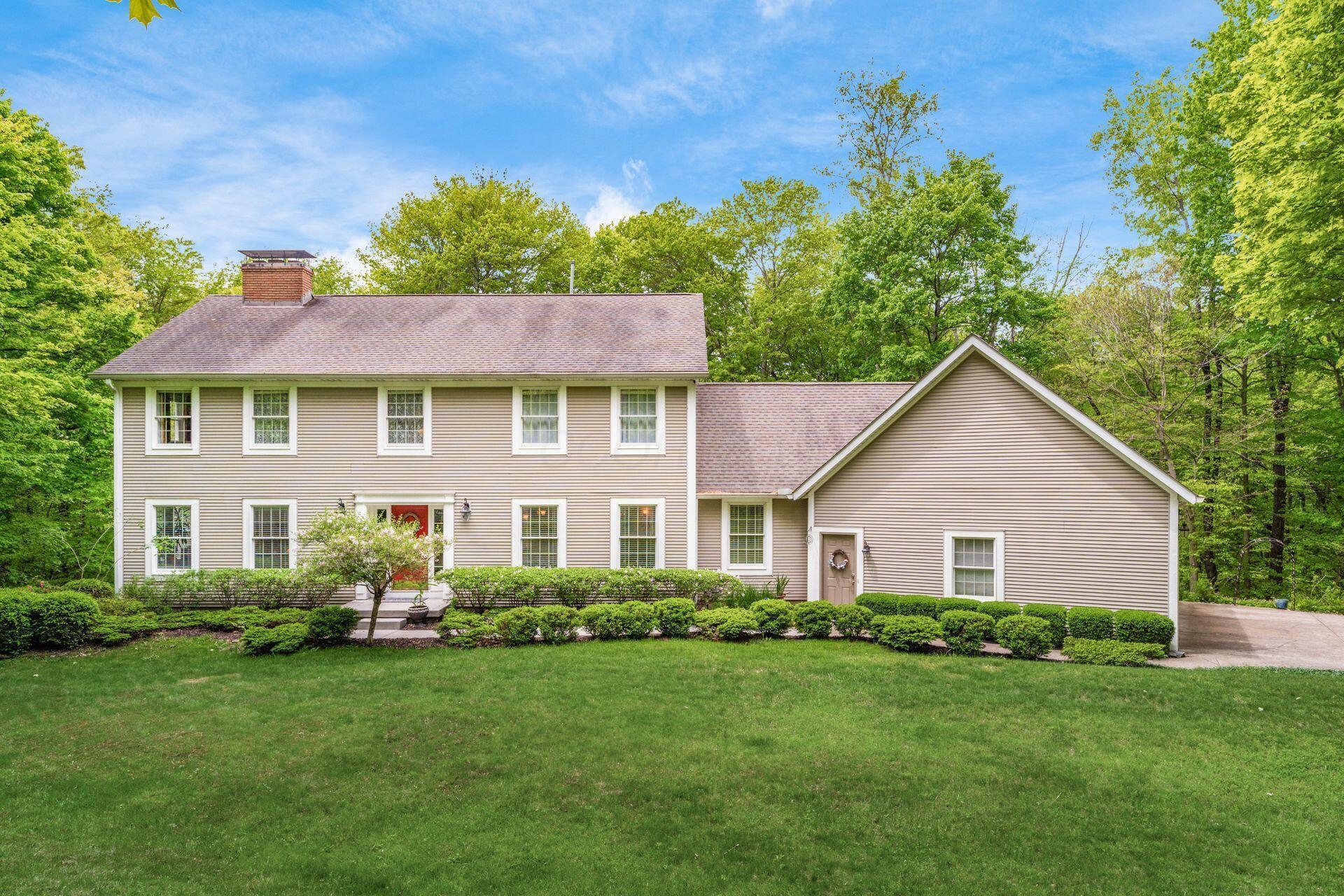395 Fern Hill Drive, Granville, Ohio image 4