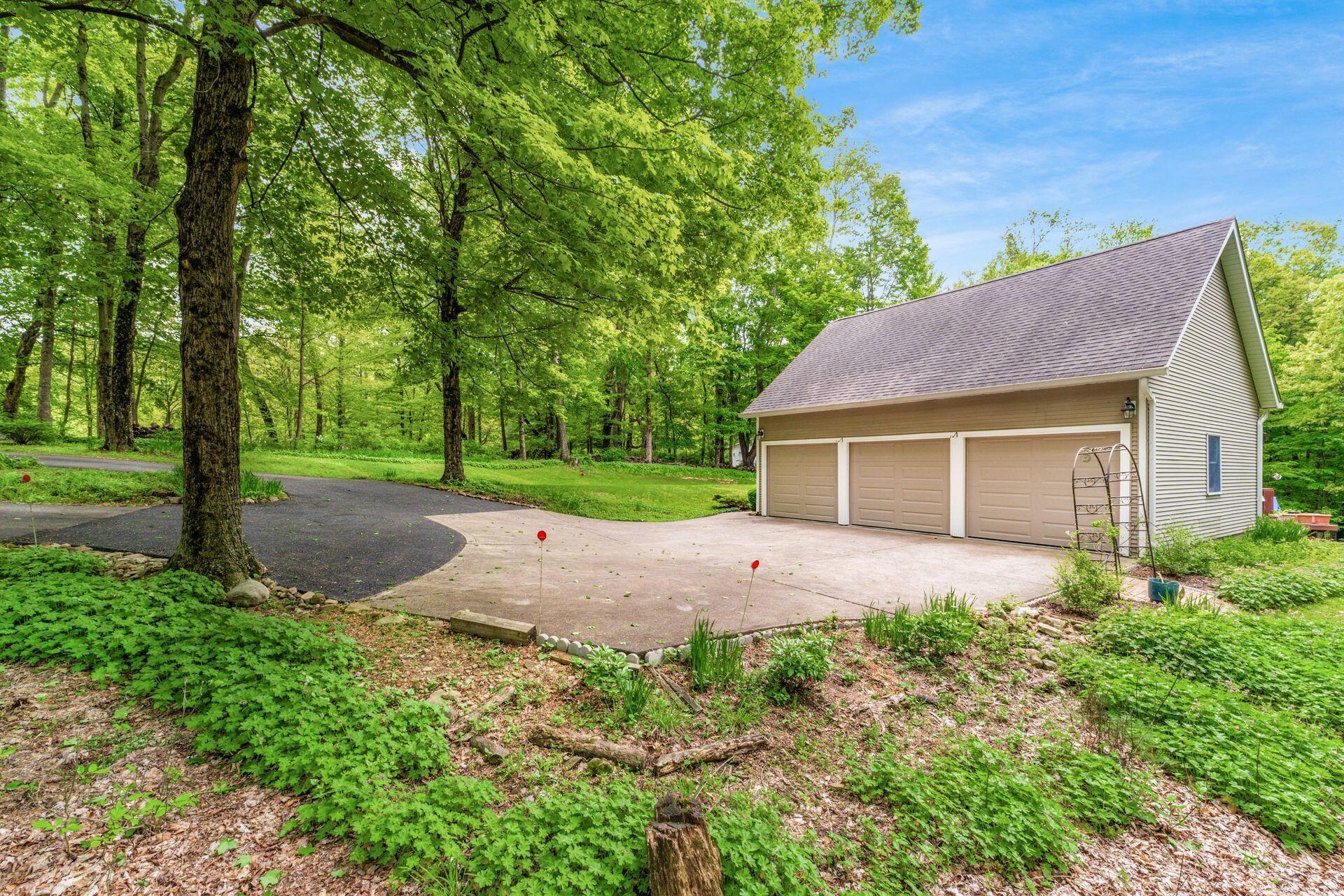 395 Fern Hill Drive, Granville, Ohio image 11