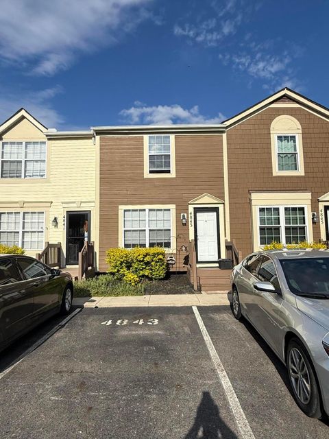 Photo of 4843 Stoneybrook Boulevard 30E #30E, Hilliard, OH 43026 (MLS # 226016895)