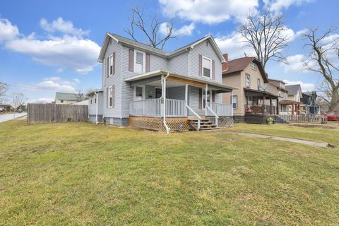 Photo of 2475 Parkwood Avenue, Columbus, OH 43211 (MLS # 226004678)