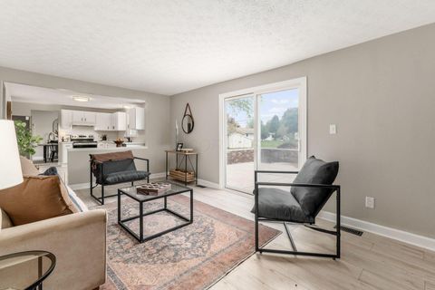 Tiny photo for 9644 Merry Lane, Pickerington, OH 43147 (MLS # 225040266)