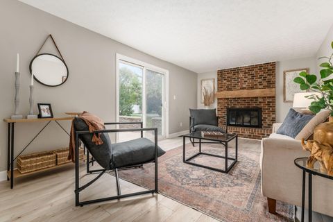 Tiny photo for 9644 Merry Lane, Pickerington, OH 43147 (MLS # 225040266)