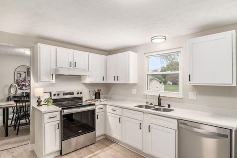 Tiny photo for 9644 Merry Lane, Pickerington, OH 43147 (MLS # 225040266)