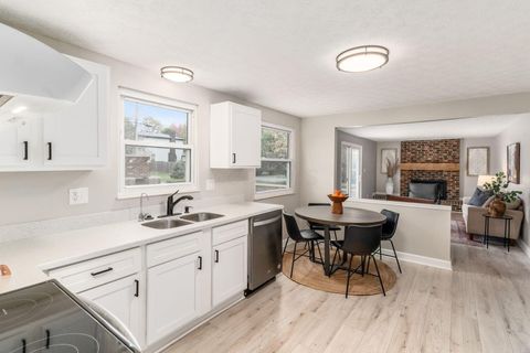 Tiny photo for 9644 Merry Lane, Pickerington, OH 43147 (MLS # 225040266)