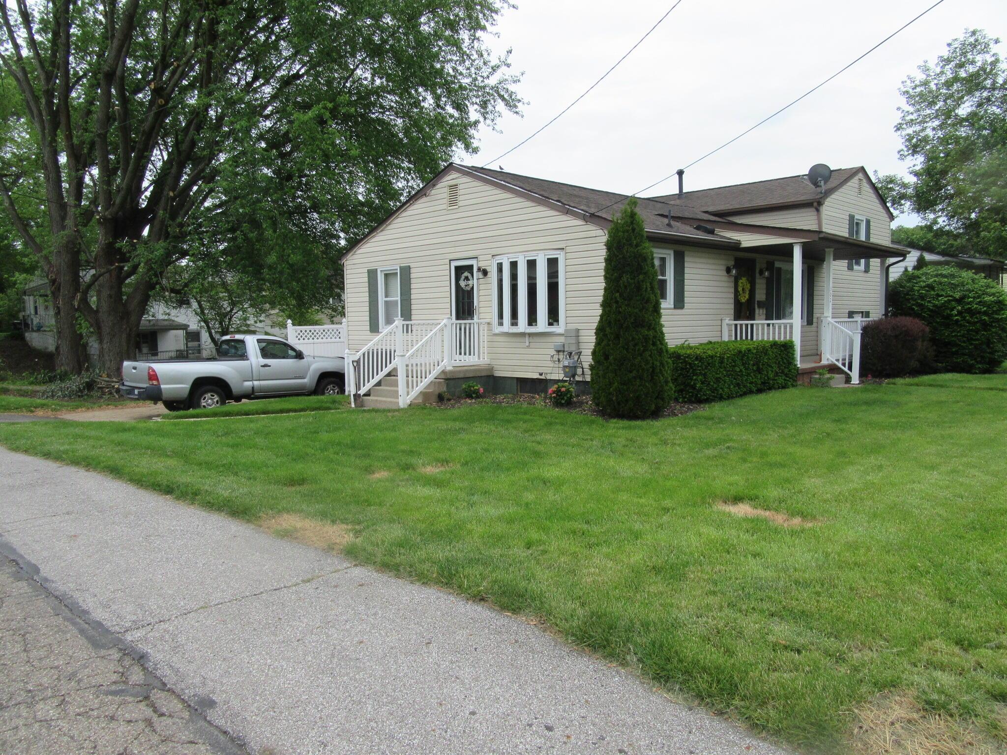 302 W Hubert Avenue, Lancaster, Ohio image 10