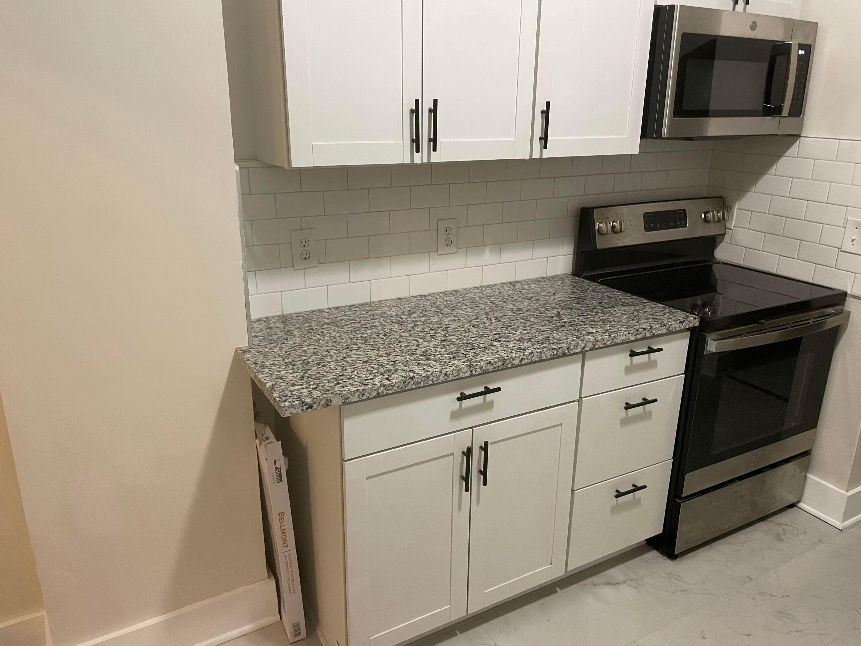 287 E Woodrow Avenue