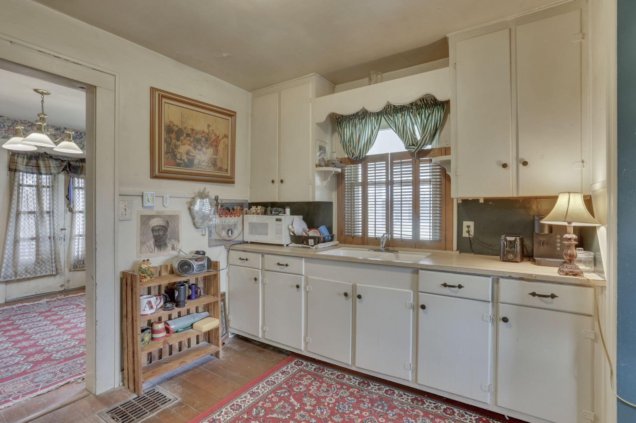 574 N Spring Street, Logan, Ohio image 14