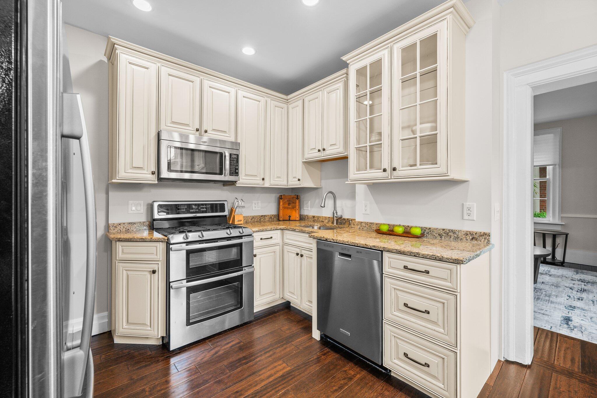 145 E Sycamore Street, Columbus, Ohio image 10