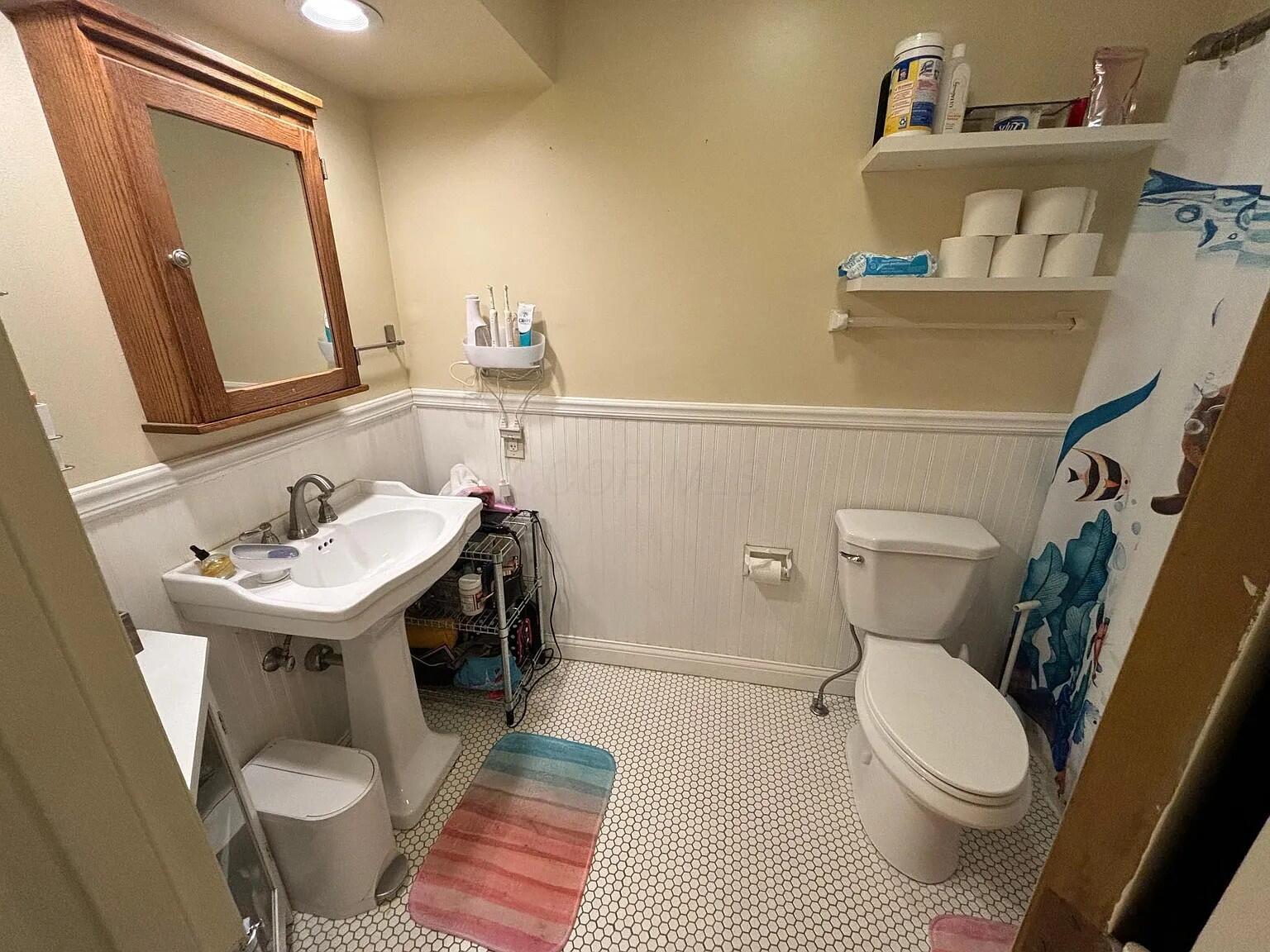 Columbus, Ohio 43221, United States, 3 Bedrooms Bedrooms, ,1 BathroomBathrooms,Residential,Active,205072