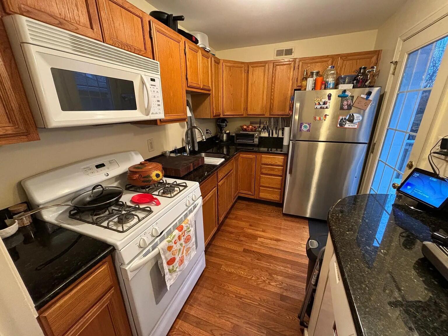 Columbus, Ohio 43221, United States, 3 Bedrooms Bedrooms, ,1 BathroomBathrooms,Residential,Active,205072