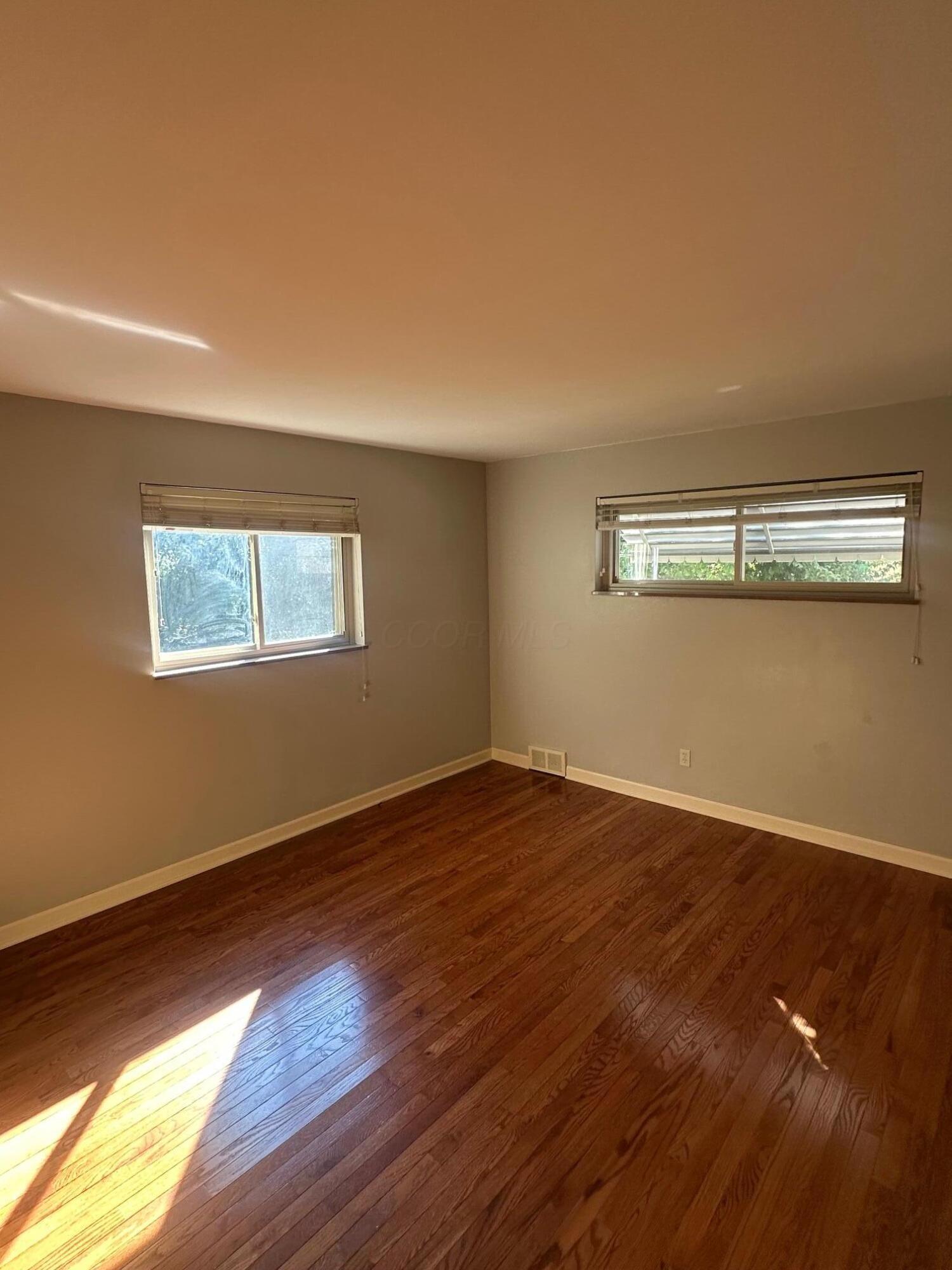 Columbus, Ohio 43221, United States, 3 Bedrooms Bedrooms, ,1 BathroomBathrooms,Residential,Active,205072