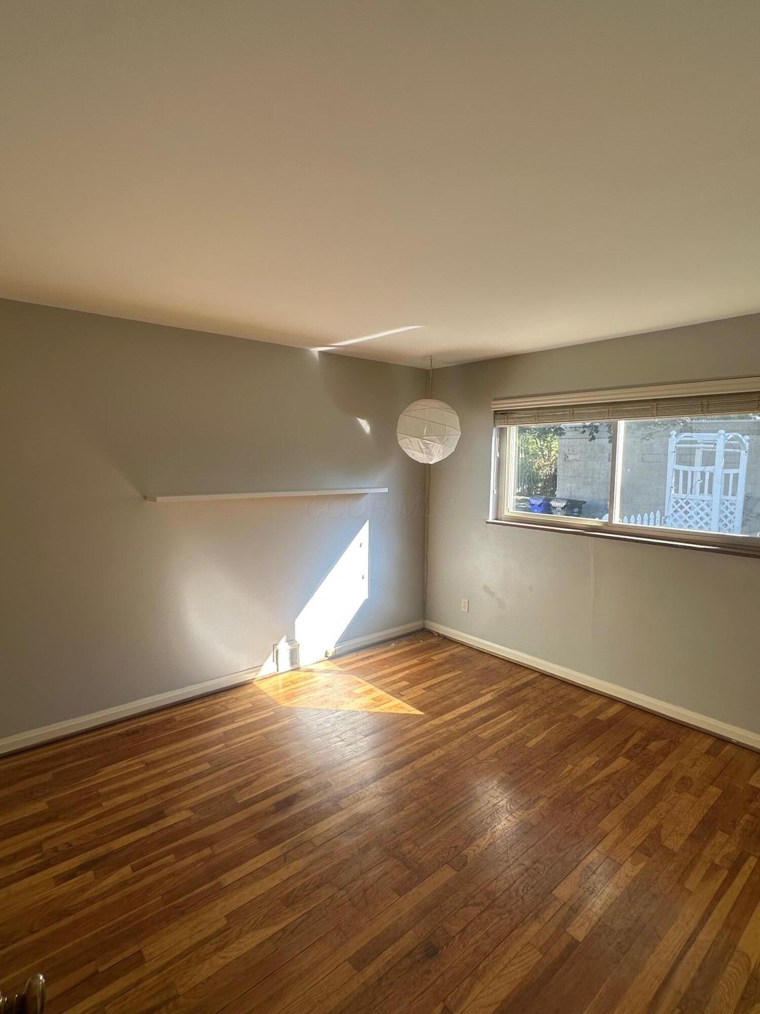 Columbus, Ohio 43221, United States, 3 Bedrooms Bedrooms, ,1 BathroomBathrooms,Residential,Active,205072