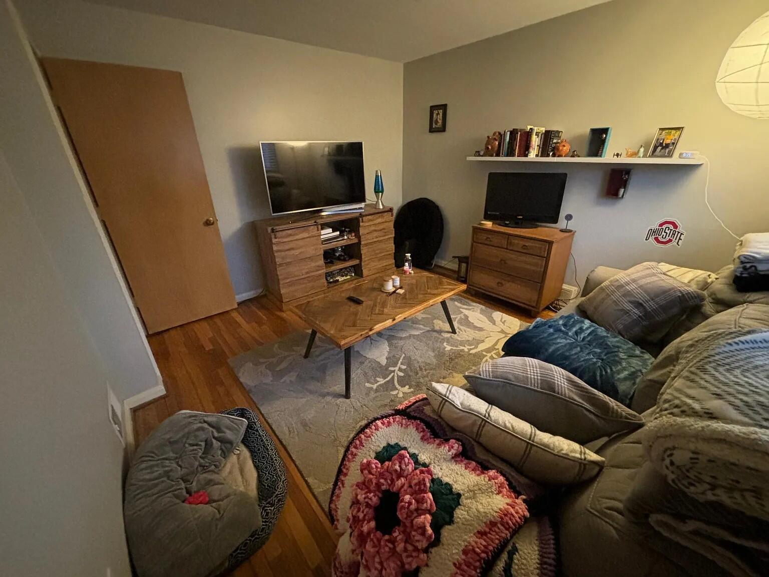 Columbus, Ohio 43221, United States, 3 Bedrooms Bedrooms, ,1 BathroomBathrooms,Residential,Active,205072