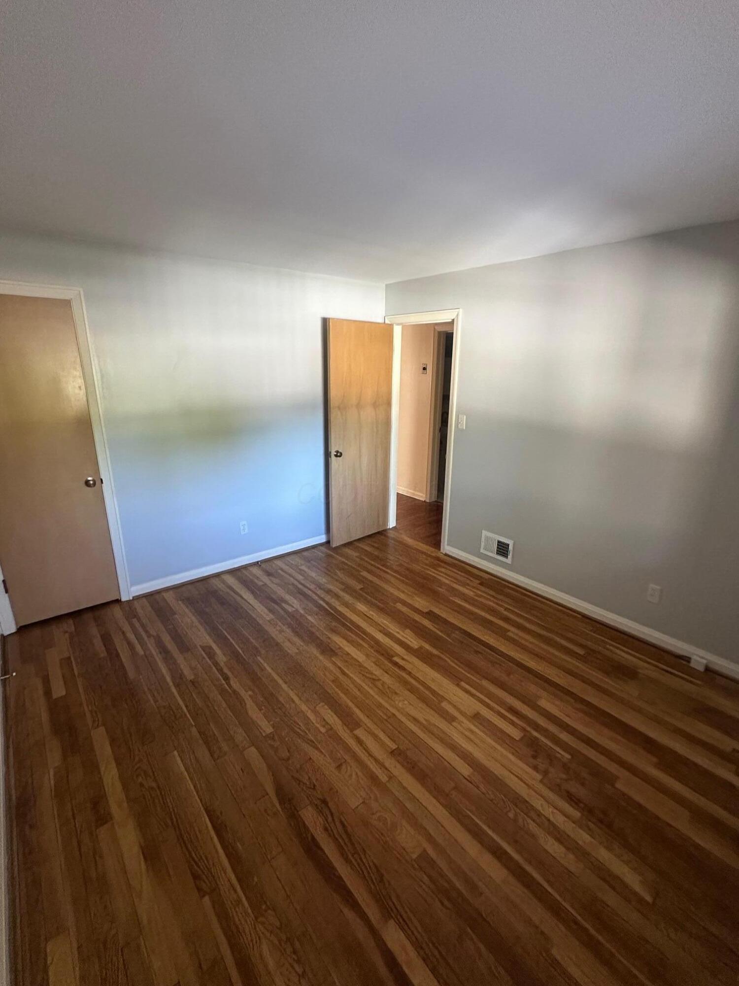 Columbus, Ohio 43221, United States, 3 Bedrooms Bedrooms, ,1 BathroomBathrooms,Residential,Active,205072