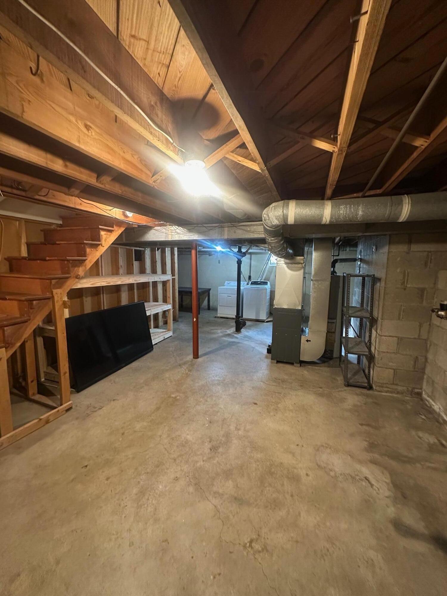 Columbus, Ohio 43221, United States, 3 Bedrooms Bedrooms, ,1 BathroomBathrooms,Residential,Active,205072