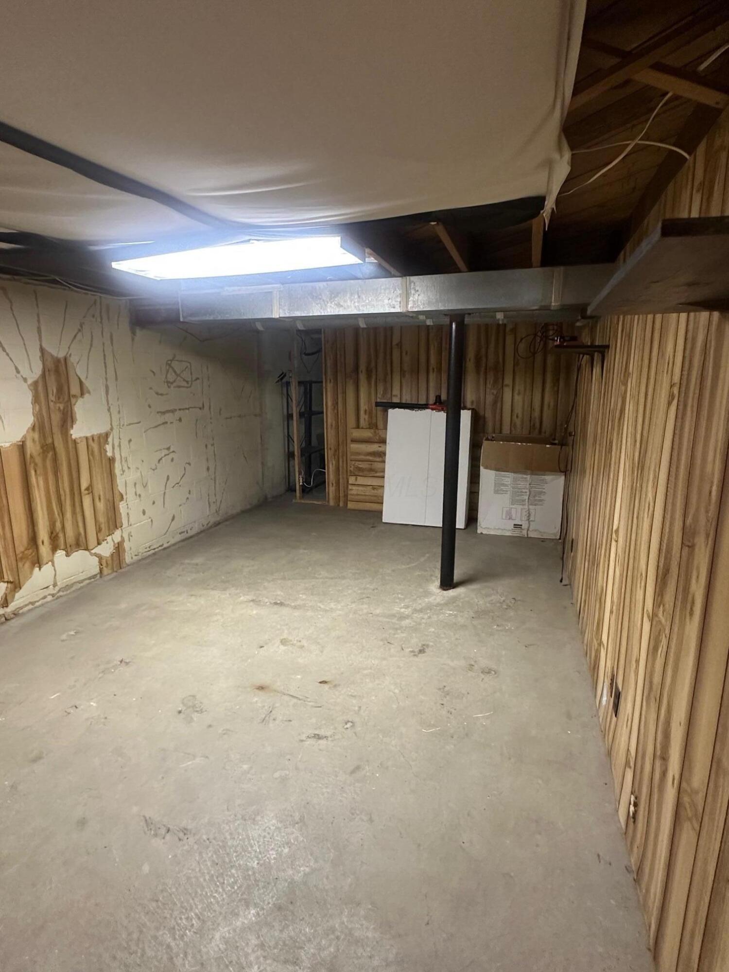 Columbus, Ohio 43221, United States, 3 Bedrooms Bedrooms, ,1 BathroomBathrooms,Residential,Active,205072