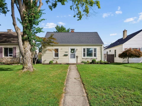 Photo of 598 E Beechwold Boulevard, Columbus, OH 43214 (MLS # 226034865)
