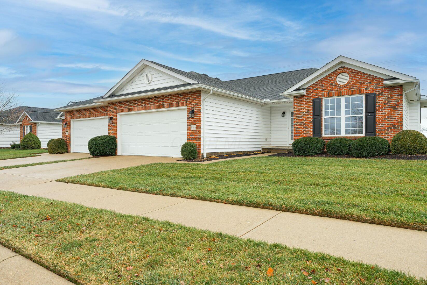 8415 Country View Lane, Plain City, Ohio image 3