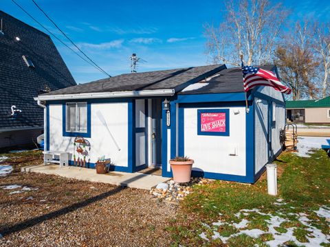 Photo of 13953 Custers Point Road NE, Thornville, OH 43076 (MLS # 226006909)