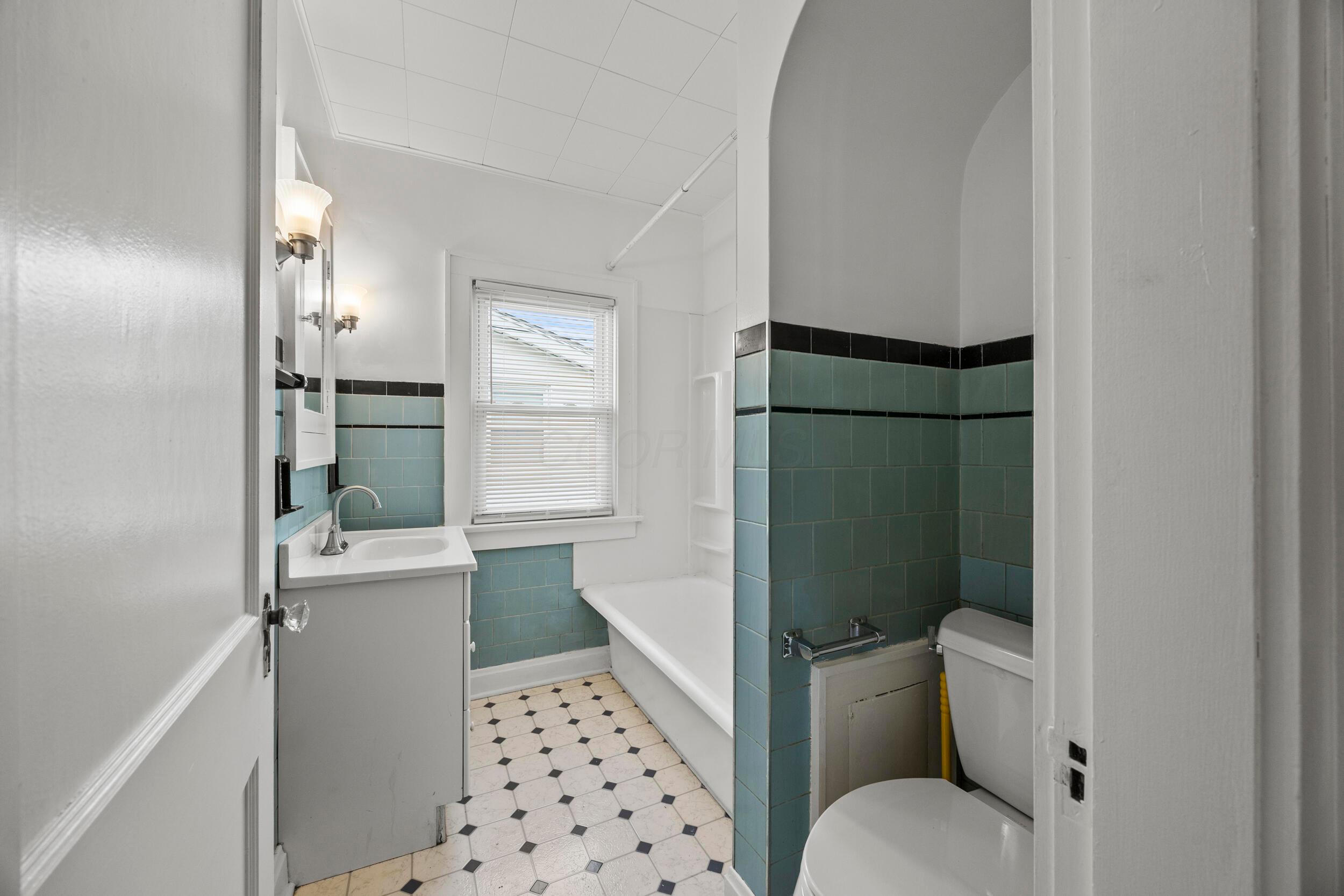 685 S Hague Avenue, Columbus, Ohio image 16