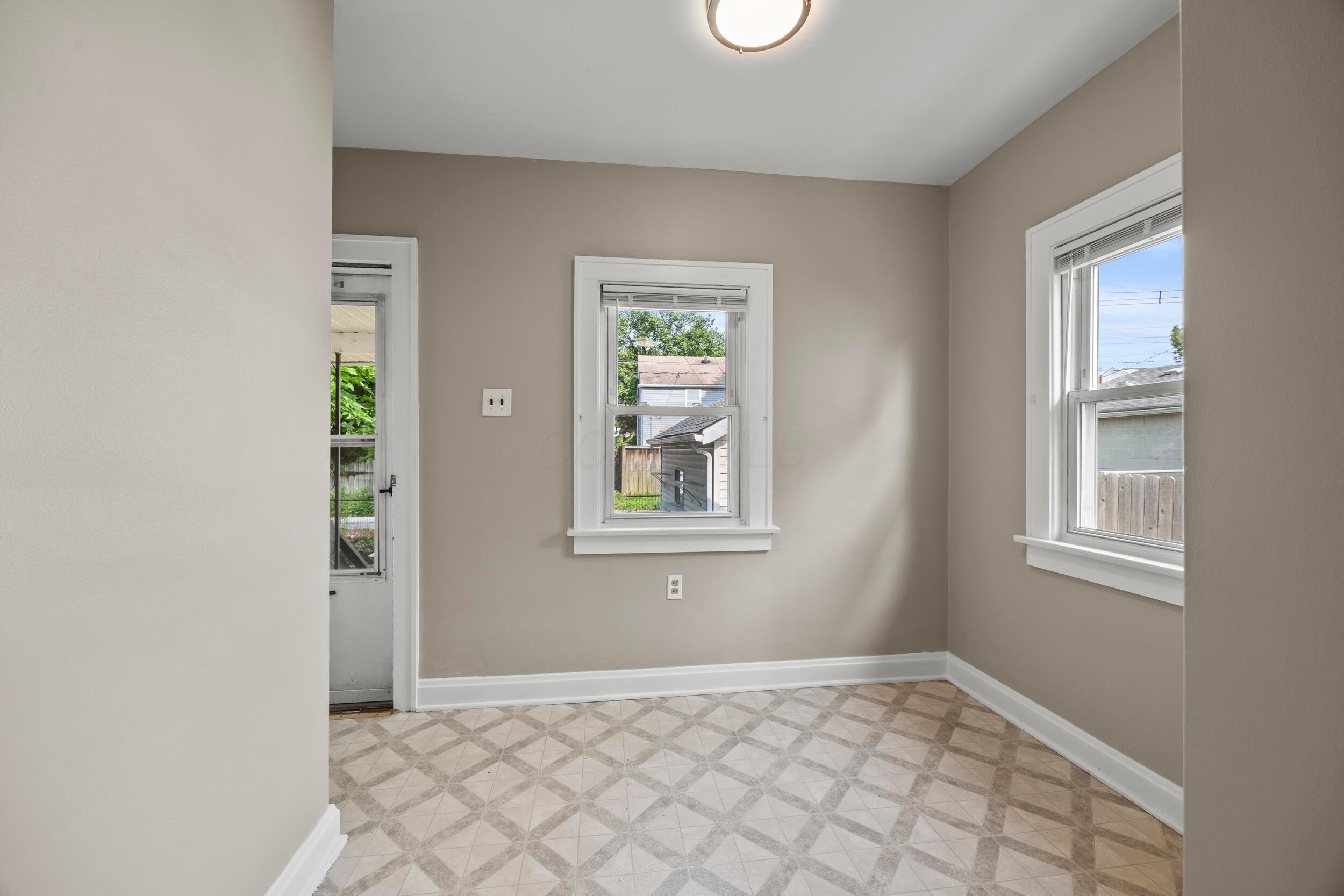 685 S Hague Avenue, Columbus, Ohio image 12