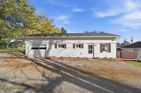 739 S MAPLE ST, LANCASTER, OH 43130 - Image 781b4f866a1e9e1d83d0d4e971298ea8/992188146