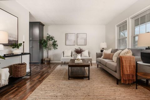 Tiny photo for 348 Imperial Drive, Columbus, OH 43230 (MLS # 225045950)