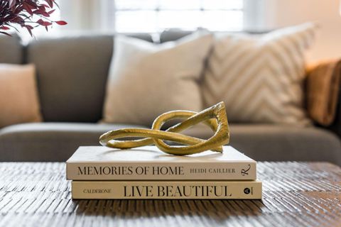 Tiny photo for 348 Imperial Drive, Columbus, OH 43230 (MLS # 225045950)