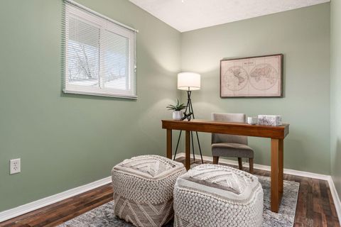 Tiny photo for 348 Imperial Drive, Columbus, OH 43230 (MLS # 225045950)