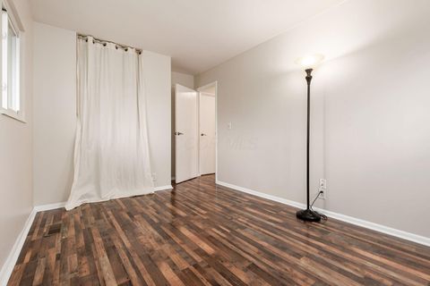 Tiny photo for 348 Imperial Drive, Columbus, OH 43230 (MLS # 225045950)