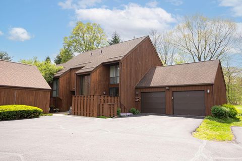 Photo of 4945 Whistlewood Lane 9 #9, Westerville, OH 43081 (MLS # 226014539)
