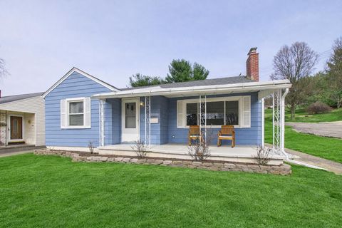 Photo of 1400 N Columbus Street, Lancaster, OH 43130 (MLS # 226007843)