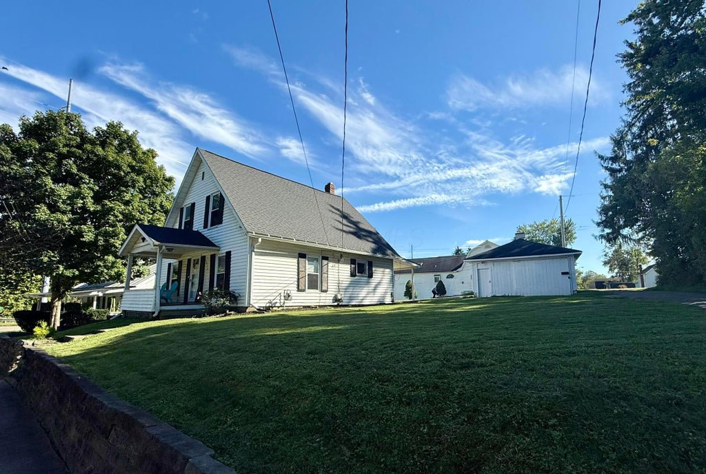 Photo of 1010 E Gambier Street, Mount Vernon, OH 43050 (MLS # 226037386)
