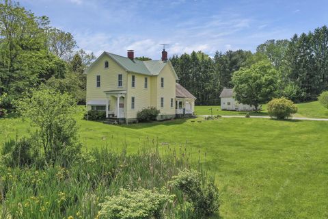 Photo for 1625 Stringtown Road NE