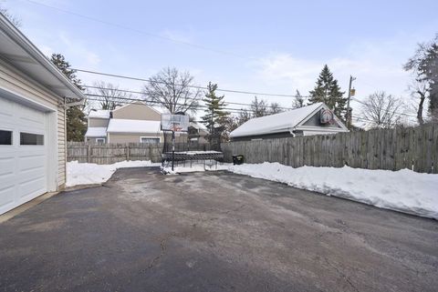 Tiny photo for 2748 Tremont Road, Columbus, OH 43221 (MLS # 226003253)