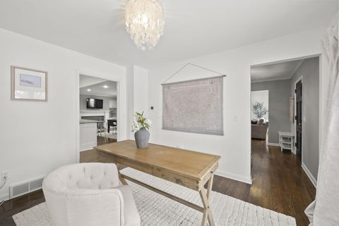 Tiny photo for 2748 Tremont Road, Columbus, OH 43221 (MLS # 226003253)