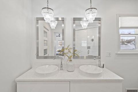 Tiny photo for 2748 Tremont Road, Columbus, OH 43221 (MLS # 226003253)