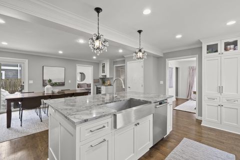 Tiny photo for 2748 Tremont Road, Columbus, OH 43221 (MLS # 226003253)