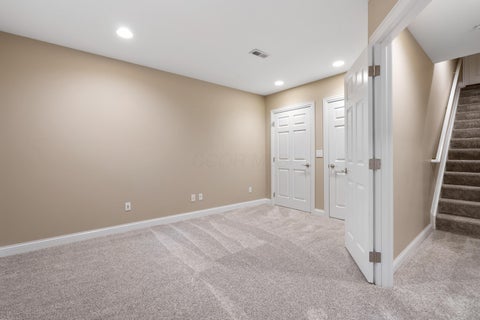 Tiny photo for 7651 Kestrel Way E, Dublin, OH 43017 (MLS # 226039805)