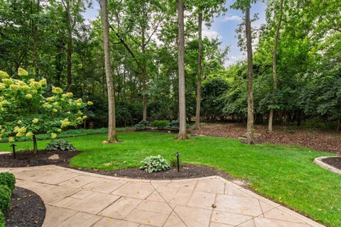 Tiny photo for 7651 Kestrel Way E, Dublin, OH 43017 (MLS # 226039805)