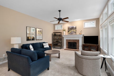 Tiny photo for 7651 Kestrel Way E, Dublin, OH 43017 (MLS # 226039805)