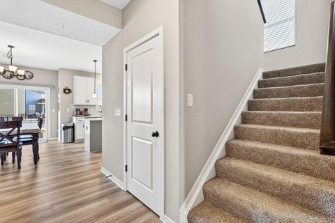 Tiny photo for 33 Erin Hills Road, Commercial Point, OH 43116 (MLS # 226000455)