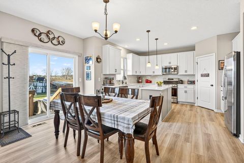 Tiny photo for 33 Erin Hills Road, Commercial Point, OH 43116 (MLS # 226000455)