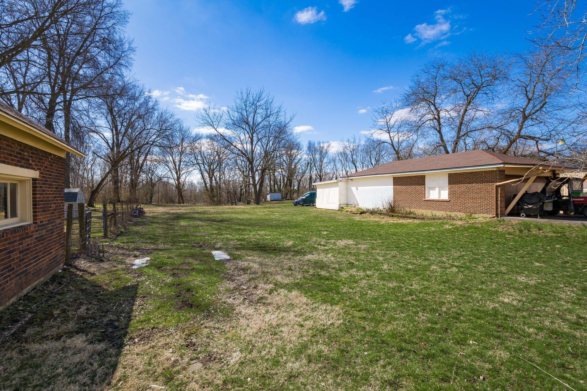 289 E Main Street, Ashville, Ohio image 35