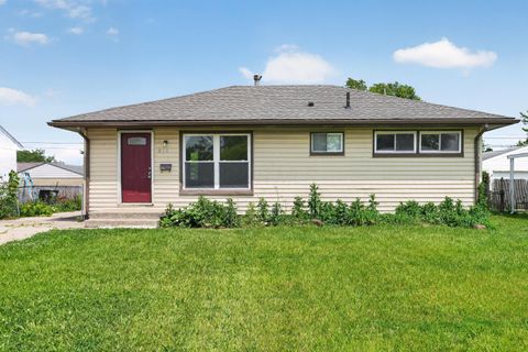 Photo of 814 Josephine Avenue, Columbus, OH 43204 (MLS # 226021613)