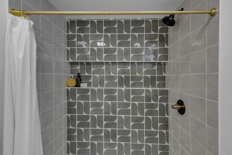 Tiny photo for 2949 Fleet Road, Columbus, OH 43232 (MLS # 226000818)