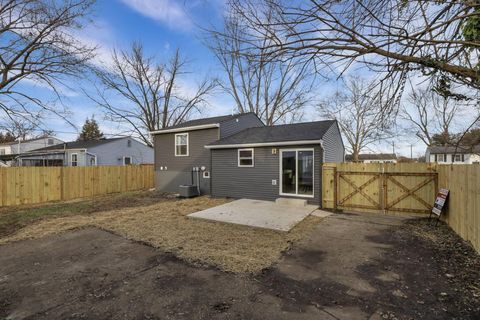 Tiny photo for 2949 Fleet Road, Columbus, OH 43232 (MLS # 226000818)