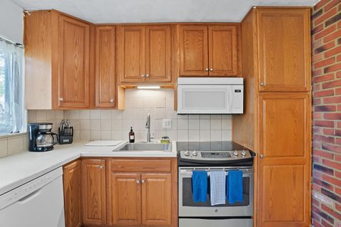 Tiny photo for 5462 Roche Drive, Columbus, OH 43229 (MLS # 225037372)