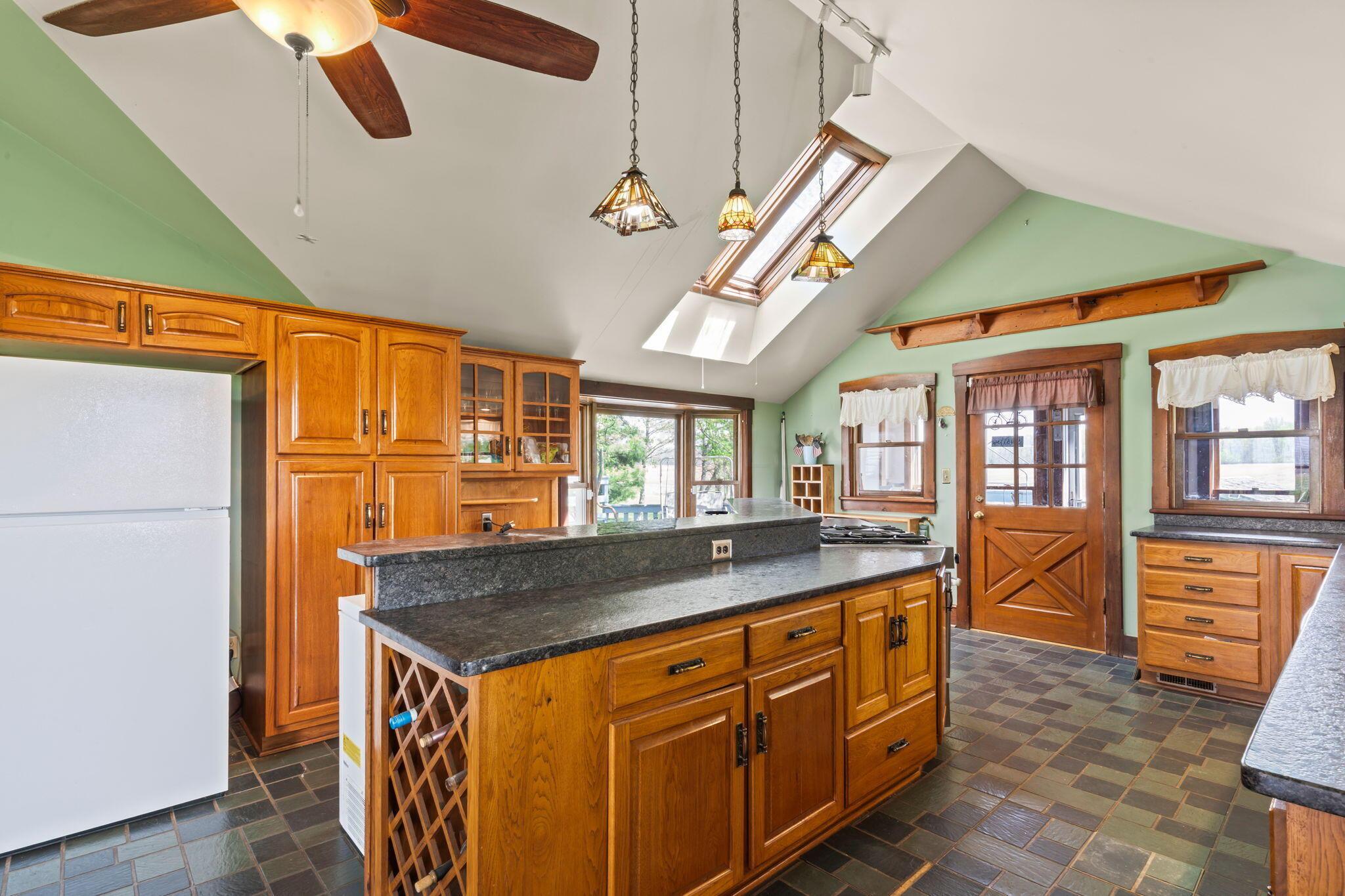 3047 County Road 166