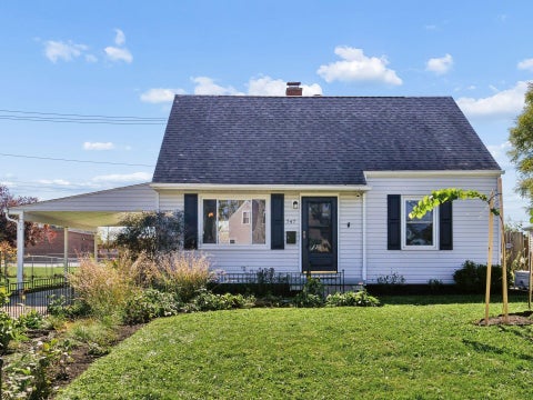 Tiny photo for 747 Wainwright Drive, Columbus, OH 43224 (MLS # 226039868)